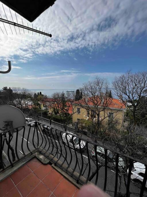 Apartment Alessio - Sea View Rijeka Eksteriør bilde
